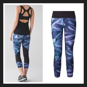 Lululemon Pace Rival Crop Pretty Prism Multi / Black